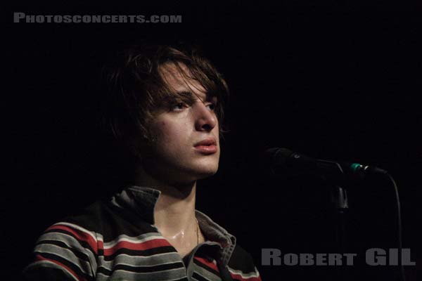 PAOLO NUTINI - 2006-11-06 - PARIS - Elysee Montmartre - 